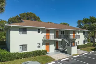 983 NW Spruce Ridge Dr, Stuart, FL 34994 - Photo 3