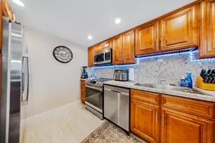 3051 N Course Dr, Pompano Beach, FL 33069 - Photo 15