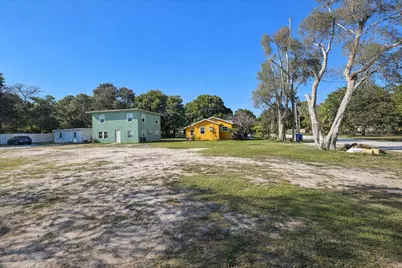 2206 Delaware Avenue, Fort Pierce, FL 34950 - Photo 3