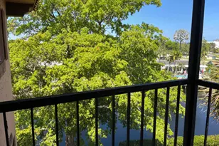 610 Tennis Club Dr, Fort Lauderdale, FL 33311 - Photo 11