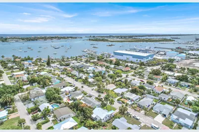 176 E 24th Street, Riviera Beach, FL 33404 - Photo 1