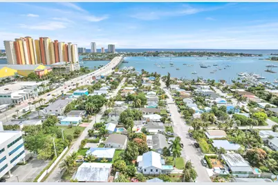 176 E 24th Street, Riviera Beach, FL 33404 - Photo 27