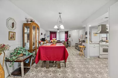 949 SE Breakwater Avenue, Port Saint Lucie, FL 34983 - Photo 5