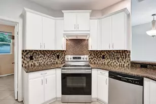 5367 NW 106th Dr, Coral Springs, FL 33076 - Photo 7