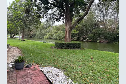 66 Windsor D, West Palm Beach, FL 33417 - Photo 15