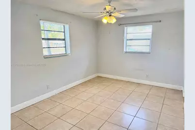 4472 SW 50th Street, Dania Beach, FL 33314 - Photo 7