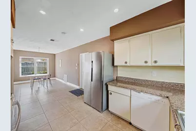 2750 SE 3rd Street, Pompano Beach, FL 33062 - Photo 11