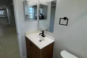 618 NE 1st St, Boynton Beach, FL 33435 - Photo 25