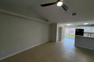 618 NE 1st St, Boynton Beach, FL 33435 - Photo 5