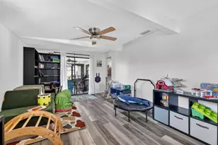 841 SE Cavern Ave, Port Saint Lucie, FL 34983 - Photo 9