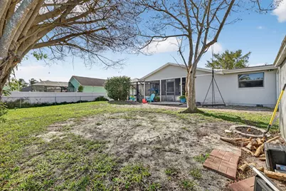 841 SE Cavern Avenue, Port Saint Lucie, FL 34983 - Photo 29