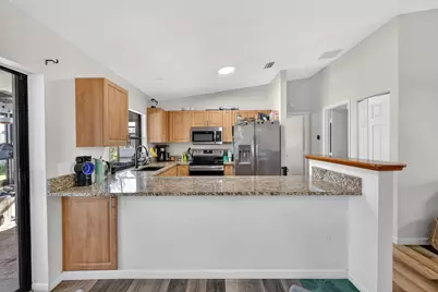 841 SE Cavern Avenue, Port Saint Lucie, FL 34983 - Photo 5