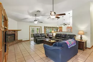 16244 E Downers Dr, Loxahatchee, FL 33470 - Photo 17
