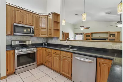 16244 E Downers Drive, Loxahatchee, FL 33470 - Photo 9