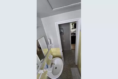 231 NE 20th Avenue #B, Pompano Beach, FL 33060 - Photo 13