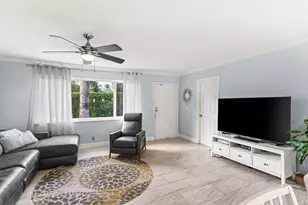 149 SE 27th Pl, Boynton Beach, FL 33435 - Photo 11