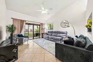 16 Via De Casas Sur, Boynton Beach, FL 33426 - Photo 3