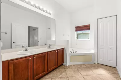 131 Lancaster Way, Royal Palm Beach, FL 33414 - Photo 27