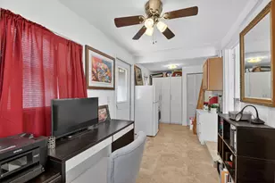 328 Monroe Dr, West Palm Beach, FL 33405 - Photo 29