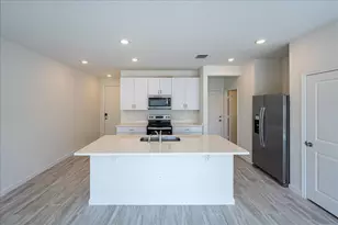 590 Salisbury Cir, Fort Pierce, FL 34982 - Photo 7