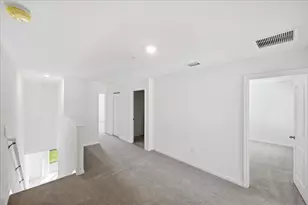 590 Salisbury Cir, Fort Pierce, FL 34982 - Photo 17