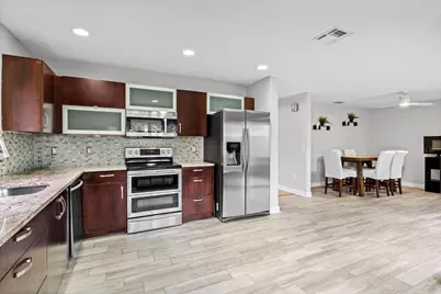 7665 NW 61st Terrace, Parkland, FL 33067 - Photo 11