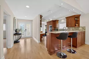 19699 Waters Pond Ln, Boca Raton, FL 33434 - Photo 11