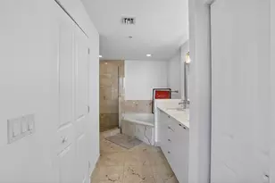 7910 Harbor Island Dr, North Bay Village, FL 33141 - Photo 21