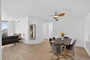 7910 Harbor Island Dr, North Bay Village, FL 33141 - Photo 3