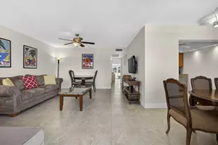 361 Wellington J, West Palm Beach, FL 33417 - Photo 5