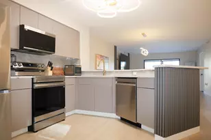 2334 S Cypress Bend Dr, Pompano Beach, FL 33069 - Photo 7