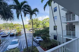 2334 S Cypress Bend Dr, Pompano Beach, FL 33069 - Photo 33