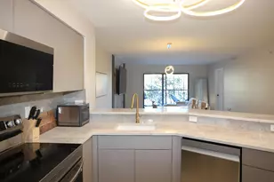 2334 S Cypress Bend Dr, Pompano Beach, FL 33069 - Photo 15