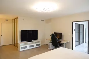 2334 S Cypress Bend Dr, Pompano Beach, FL 33069 - Photo 19