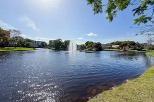 2334 S Cypress Bend Dr, Pompano Beach, FL 33069 - Photo 3