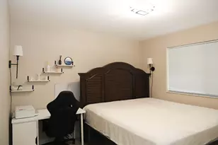 2334 S Cypress Bend Dr, Pompano Beach, FL 33069 - Photo 29