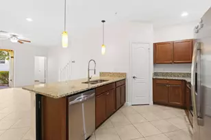 9512 SW Merlin Ct, Stuart, FL 34997 - Photo 7