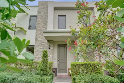 435 NW 17th Street, Fort Lauderdale, FL 33311 - Photo 1