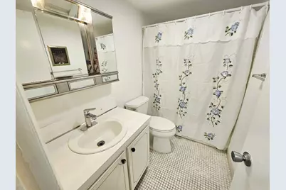 501 Blue Heron Drive, Hallandale Beach, FL 33009 - Photo 15