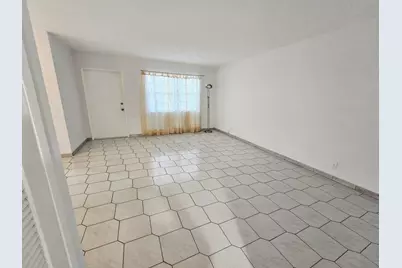 501 Blue Heron Drive, Hallandale Beach, FL 33009 - Photo 7