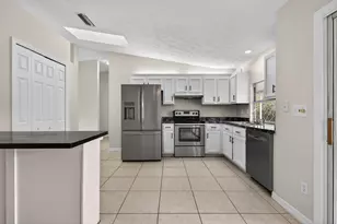 702 SW Arkansas Terrace, Port Saint Lucie, FL 34953 - Photo 11