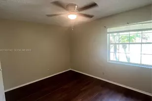 2306 Maplewood Dr, Greenacres, FL 33415 - Photo 9