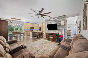 6817 Coral Reef St, Lake Worth, FL 33467 - Photo 9