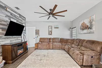 6817 Coral Reef Street, Lake Worth, FL 33467 - Photo 9