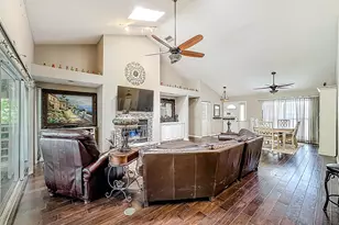 1099 Greystone Ln, Sarasota, FL 34232 - Photo 11