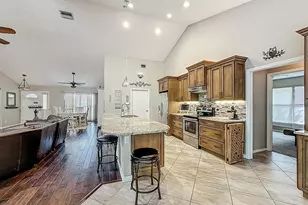 1099 Greystone Ln, Sarasota, FL 34232 - Photo 17