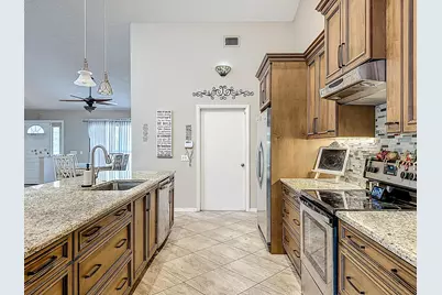 1099 Greystone Lane, Sarasota, FL 34232 - Photo 15