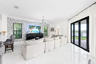 647 Edgebrook Ln, Royal Palm Beach, FL 33411 - Photo 13