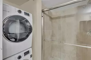 359 Lakeview Dr, Weston, FL 33326 - Photo 13