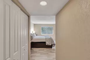 359 Lakeview Dr, Weston, FL 33326 - Photo 21